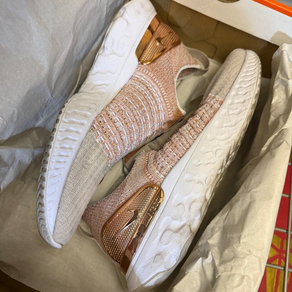 Nike Epic React Shoes - Picture 3 of 3